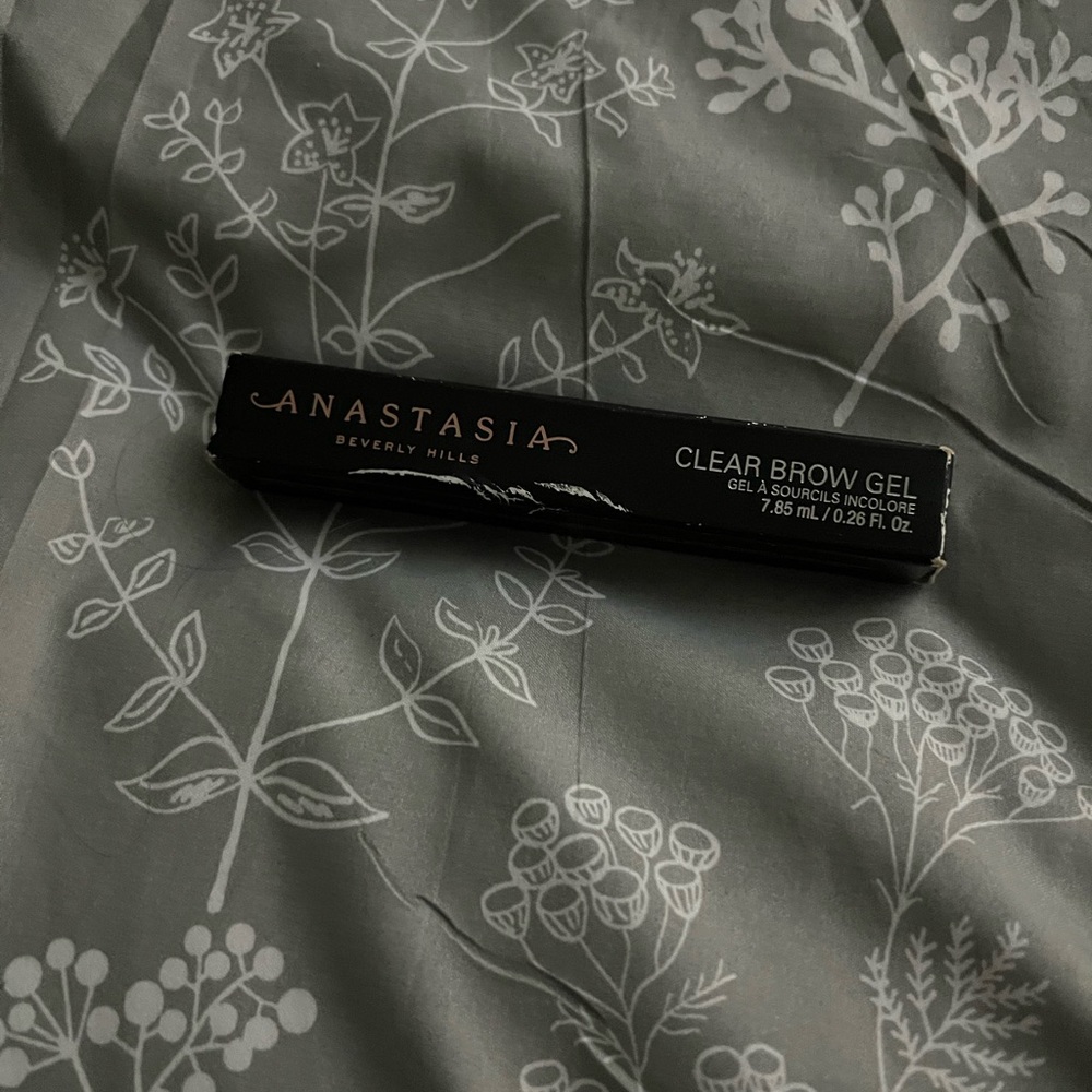 Anastasia Beverly Hills eyebrow gel